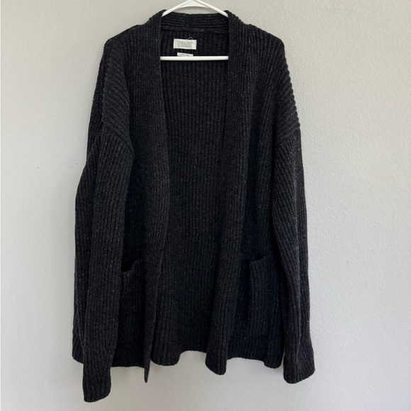 $395 NWOT TOAST Wool OVERSIZED Ribbed Knit Cardigan Cocoon jacket charcoal gray - Picture 4 of 10